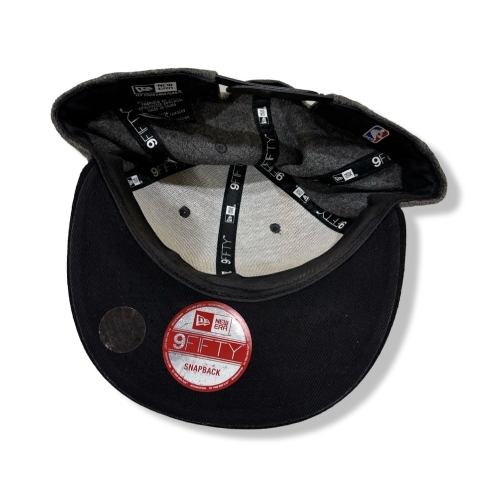 New Era Toronto Raptors SnapBack Hat - Picture 4 of 4